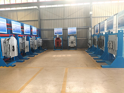 復合材料成形裝備